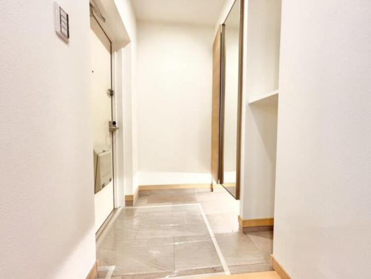 その他 広々とした玄関で大切なお客様をお出迎え。明るく気持ちの良い玄関は気持ちが盛り上がります。