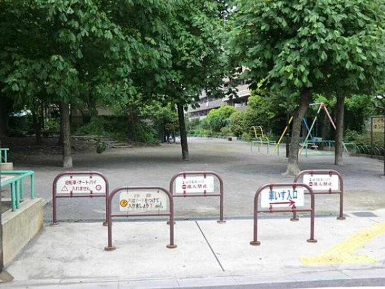 周辺 東糀谷一丁目公園	40m