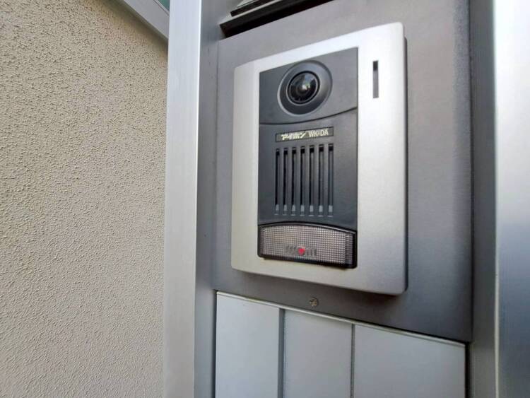 その他 誰が来てもわかる様にカメラ付きインターホンを設置。