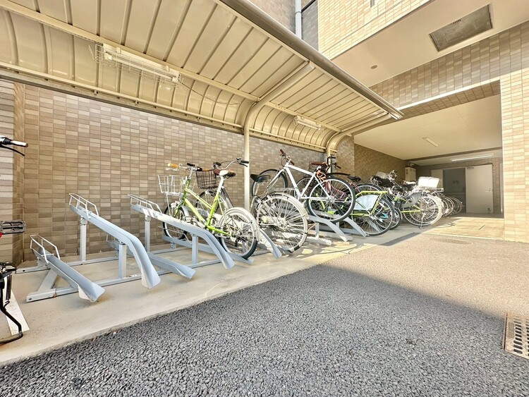 その他 駐輪場も綺麗に整頓されています。※空き状況は都度ご確認下さい。