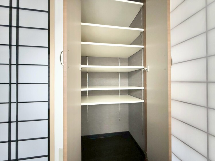 その他 家電やスーツケース、ストック品など何でも片付く嬉しい空間です。