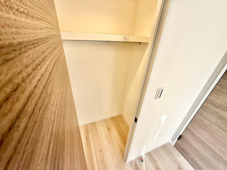 その他 収納スペースが付いていて、お部屋を広く使っていただけます。