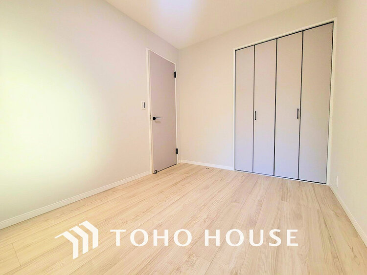 内装 シンプルですっきりとした室内は飽きのこない居心地の良い雰囲気