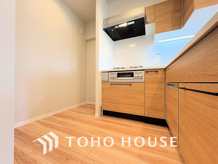 キッチン 落ち着きのあるカラーで統一された清潔感と気品が溢れるキッチン