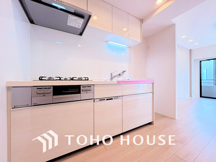 キッチン シンプルな部屋の雰囲気に溶け合うナチュラルキッチン