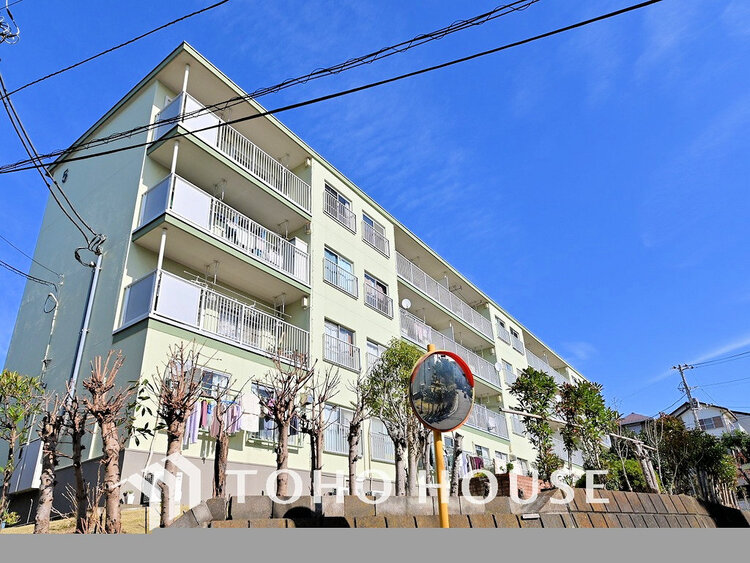 外観 〜「本郷台」駅徒歩8分〜南向きのため陽当たり良好〜リノベーション済み2LDK〜