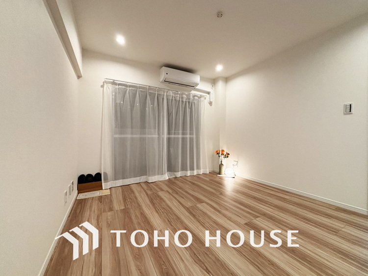 内装 柔らかな陽のそそぐ心地よいリビングダイニング