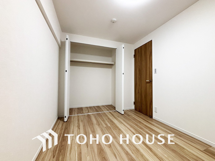 内装 1日の疲れを癒し、心地よく寛げるようゆったりとした広さをしています