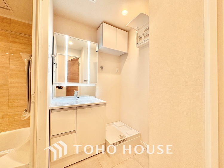 洗面 清潔感あふれる洗面化粧台で、毎日の身支度を快適にサポートします。