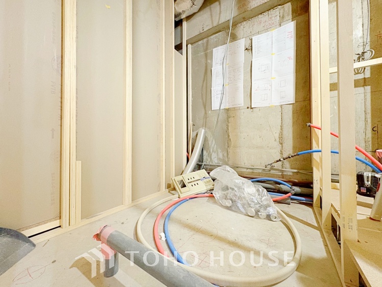 内装 スケルトンリノベーション（内装・設備・配管などをすべて解体し、間取りを含めて一から作り直す大規模なリノベーション）実施中！2026年1月末完成予定