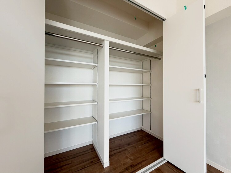 その他 家電やスーツケース、ストック品など何でも片付く嬉しい空間です。