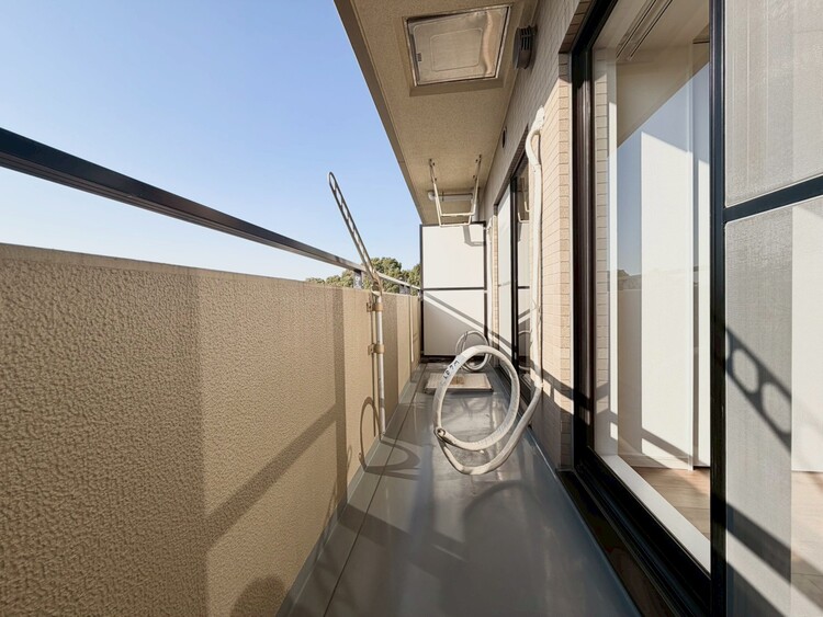 その他 朝の澄んだ空気や、夕方に吹く清々しい風を感じられるバルコニー。