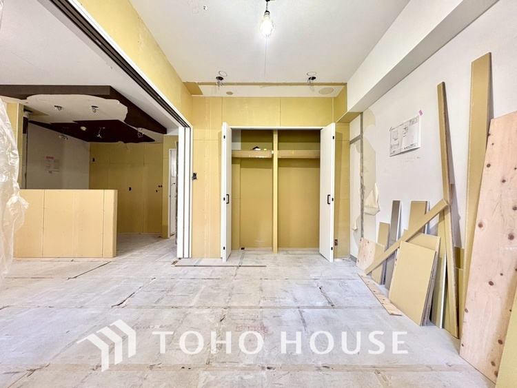 内装 現在改装中◆快適◆な暮らしに不可欠な収納スペース。快適さとともに思い出も詰まっていく。