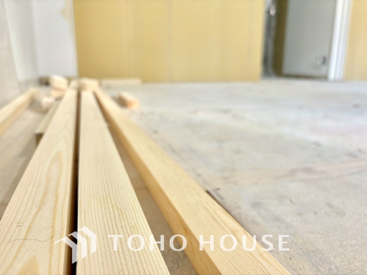 内装 現在改装中◆Sunshine◆光が燦々と入り、いるだけで気持ちいい。「開放的でゆとりあるお部屋です。」