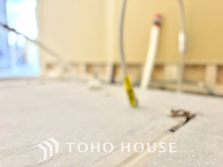 キッチン 現在改装中◆ワクワク◆開放的で機能性も高いシステムキッチン。お子様は毎日のご飯にワクワク！