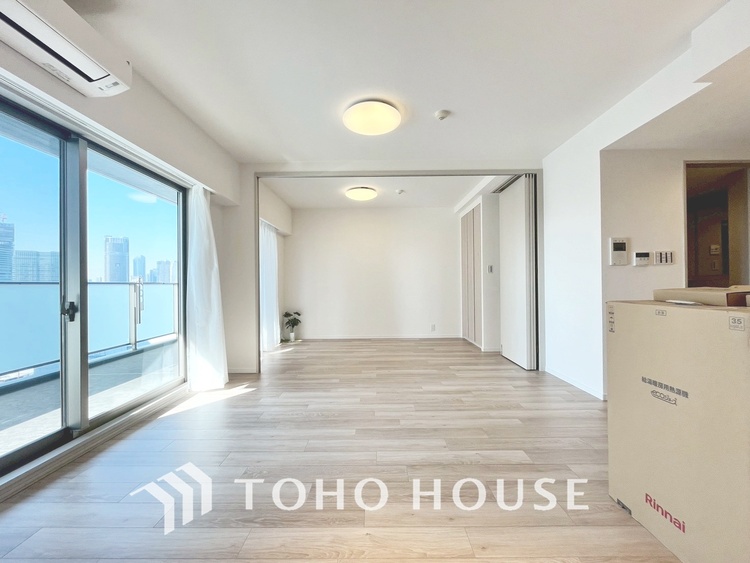 内装 【LIVING】◆simple is best◆無駄のない綺麗なつくりのリビングルームであなただけの暮らしを。