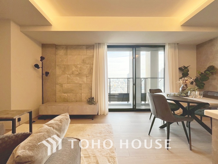 内装 【LIVING】◆煌びやか◆愛おしい家族との団欒の時間をより一層幸せなものに感じさせる煌びやかなLDK。輝かしい毎日が待っています。