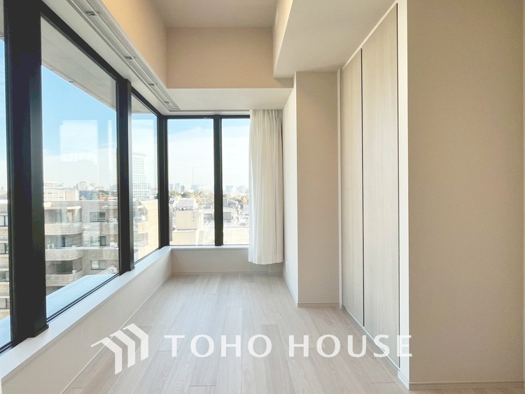 内装 【PRIVATE ROOM】◆快適◆な暮らしに不可欠な収納スペース。快適さとともに思い出も詰まっていく。