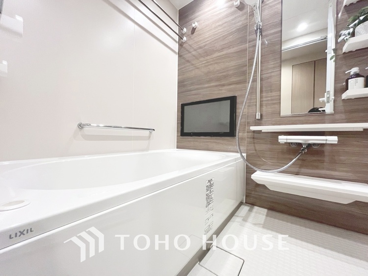 風呂 【BATHROOM】◆プライベートな空間◆simpleだからrelaxできるんです。こころもからだもキレイさっぱり。