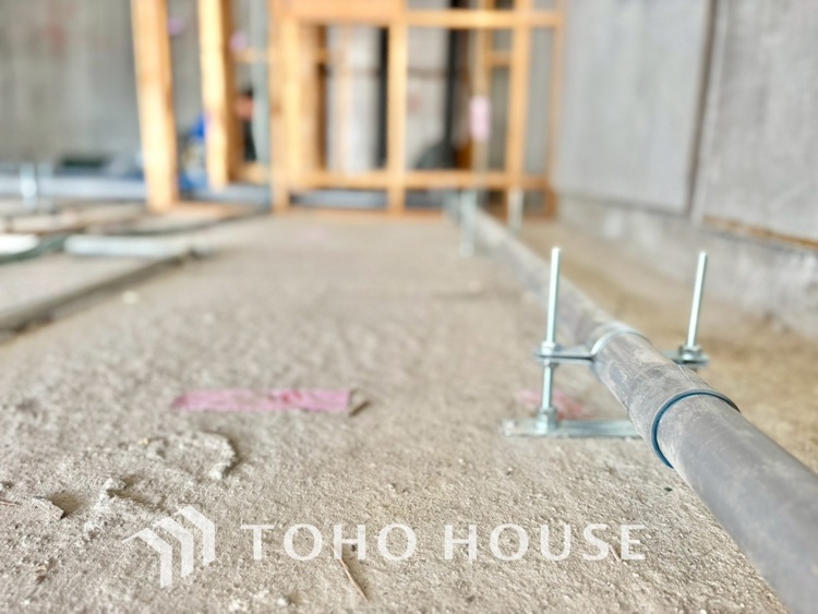 キッチン 現在改装中◆ワクワク◆開放的で機能性も高いシステムキッチン。お子様は毎日のご飯にワクワク！