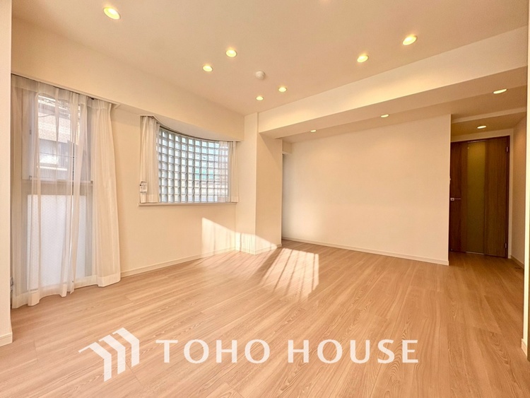 内装 【LIVING】◆Sunshine◆光が燦々と入り、いるだけで気持ちいい。「開放的でゆとりあるお部屋です。」