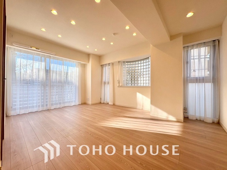 内装 【LIVING】◆simple is best◆無駄のない綺麗なつくりのリビングルームであなただけの暮らしを。