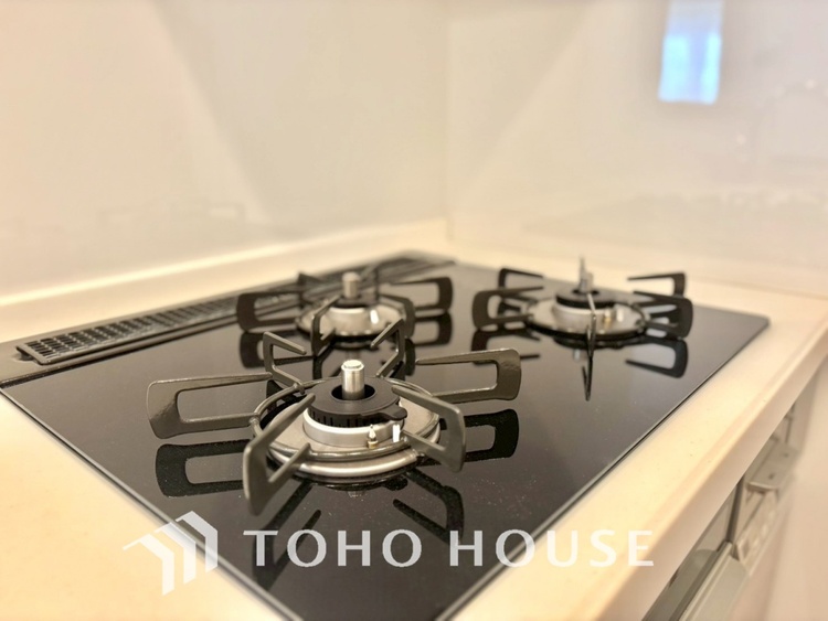 キッチン 【KITCHEN】◆家族のおはよう◆の声を笑顔で迎えてあげられるシステムキッチン。朝ごはんが楽しみでちょっと早起きしたくなるんです。