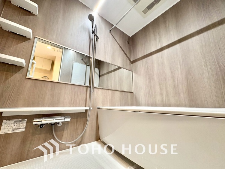 風呂 【BATHROOM】◆プライベートな空間◆simpleだからrelaxできるんです。こころもからだもキレイさっぱり。