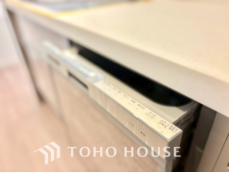 その他 【KITCHEN】◆開放的◆後片付けが楽なシステムキッチン。収納スペースの充実！