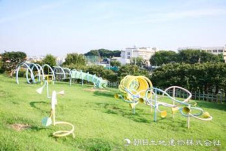 周辺 新羽丘陵公園1300ｍ