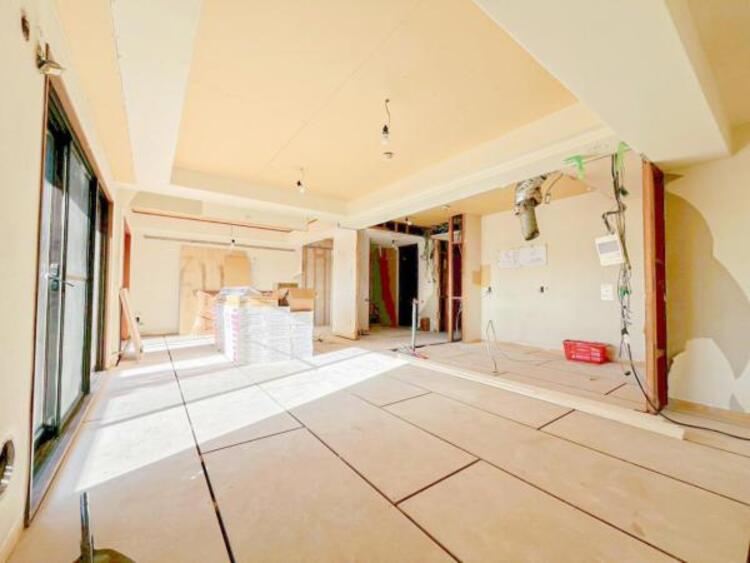 居間 居室はひとり時間を過ごせる安らげるお部屋として活用できます！収納スペースあり！荷物が多くても十分！！ベッドや勉強机、テレビなどを置きたい場合におすすめ！！過ごす時間が長くてもゆったり過ごせそうですね！