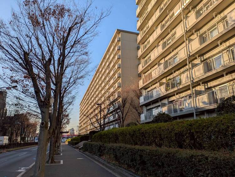 外観 現地に足をお運びいただいた際には、周辺散策などをお勧めいたします。