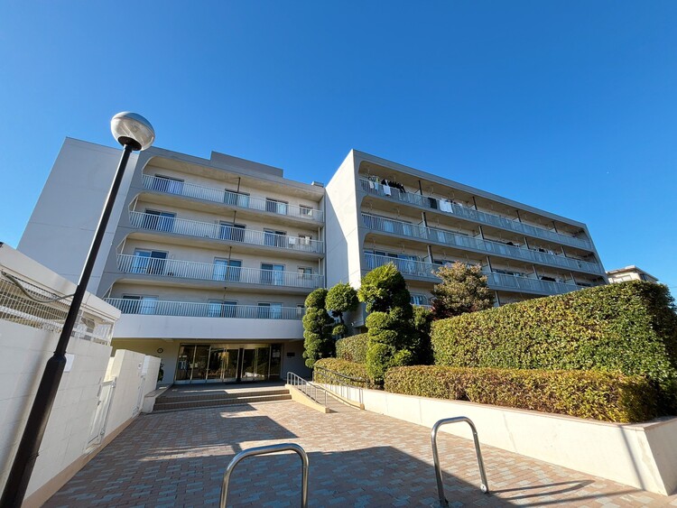 外観 資料には掲載していない情報が、現地にはたくさんあります。是非一度、現地をご確認ください。