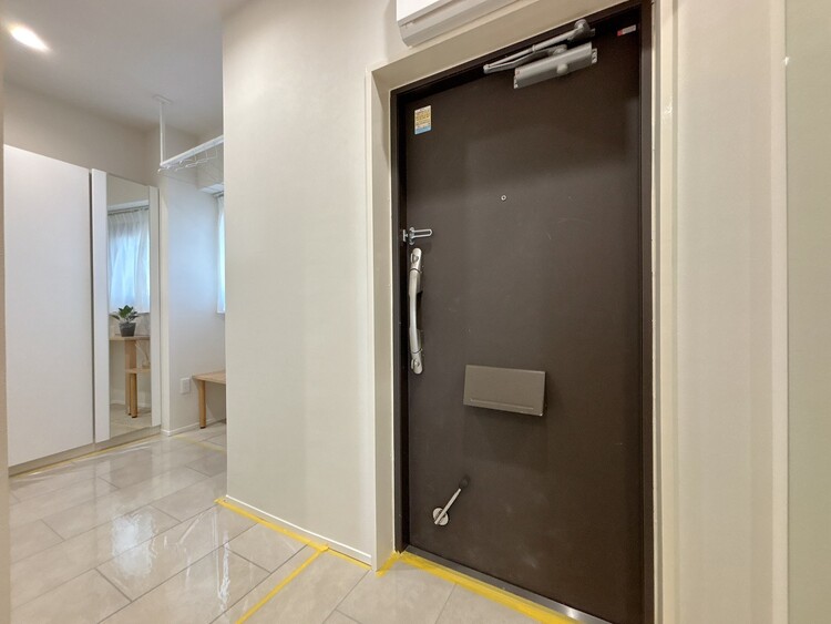 玄関 シューズボックスを完備した玄関です。