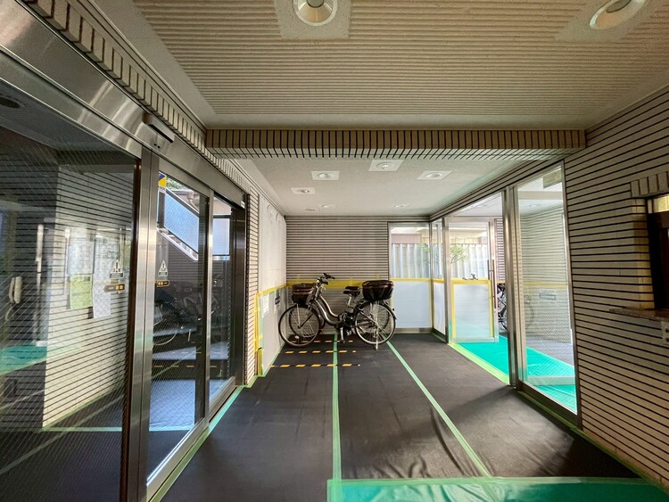 エントランス エントランスは、毎日の行き帰りで使う大事な空間です。