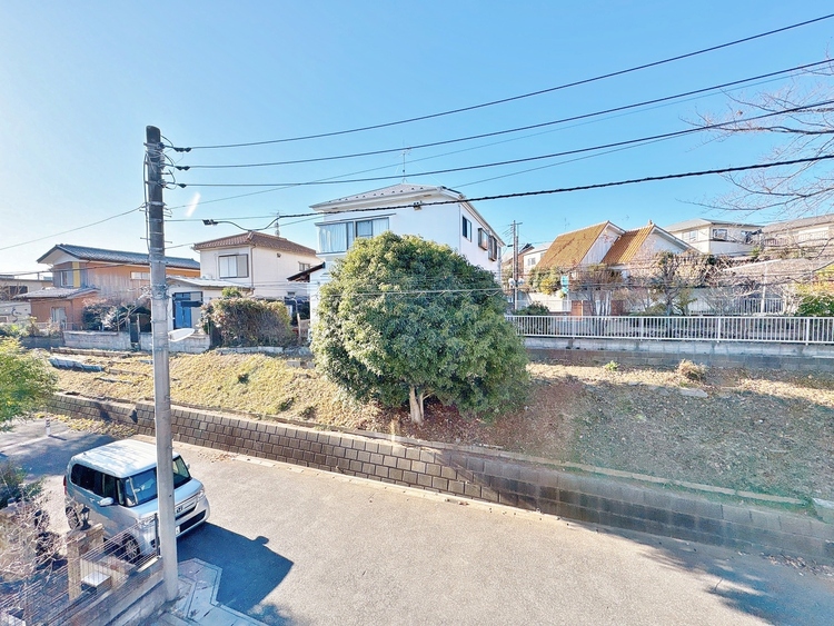 バルコニー 頬をなでる、優しい風を感じることが出来ます。