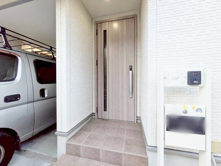 玄関 玄関を開ければ、そこは安らぎのご自宅。