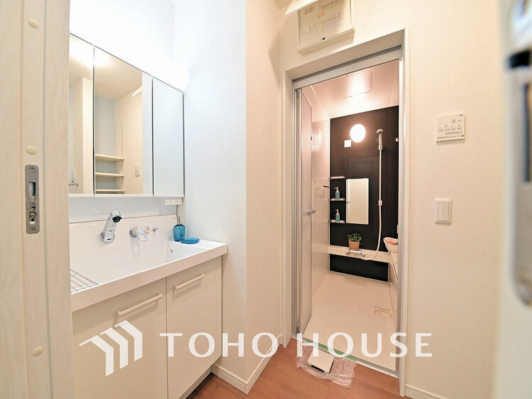 洗面 豊富な収納スペース、身支度のしやすい洗面所