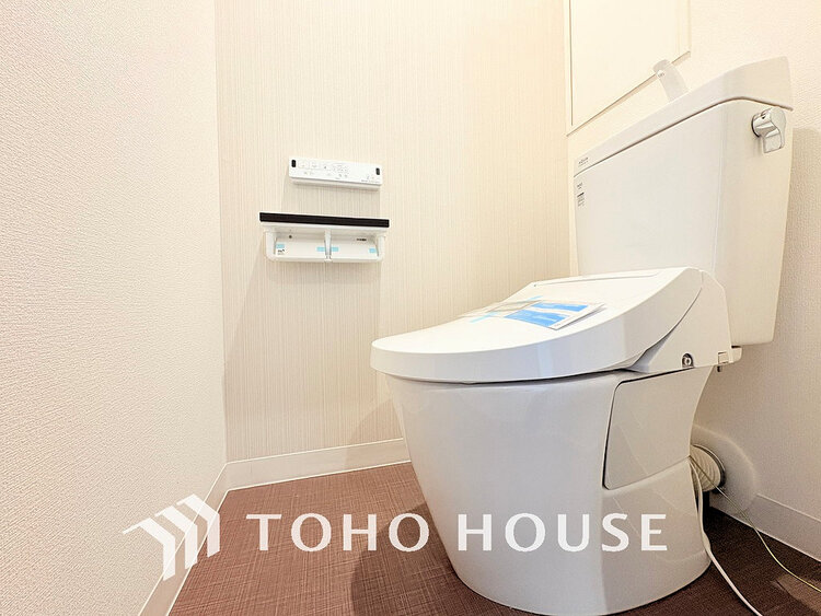 トイレ トイレには快適な温水洗浄便座付