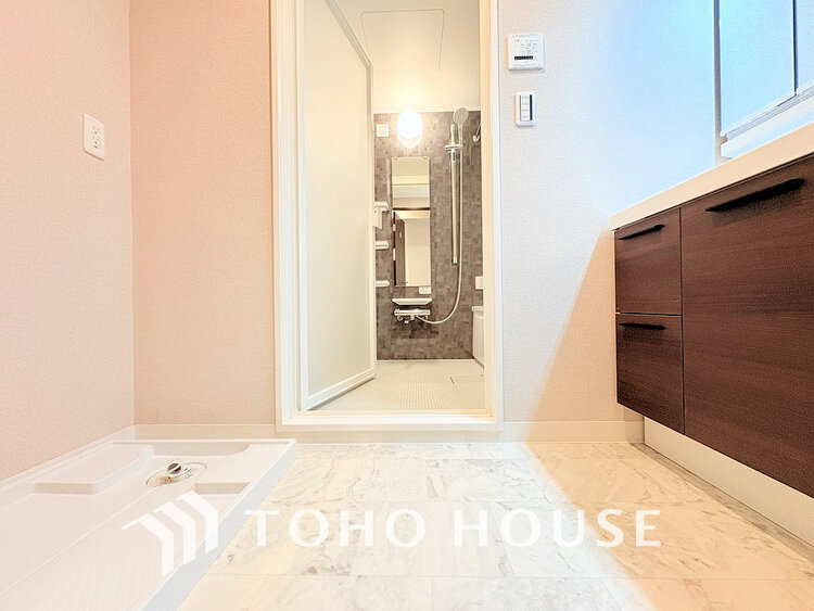 洗面 清潔感のある脱衣場