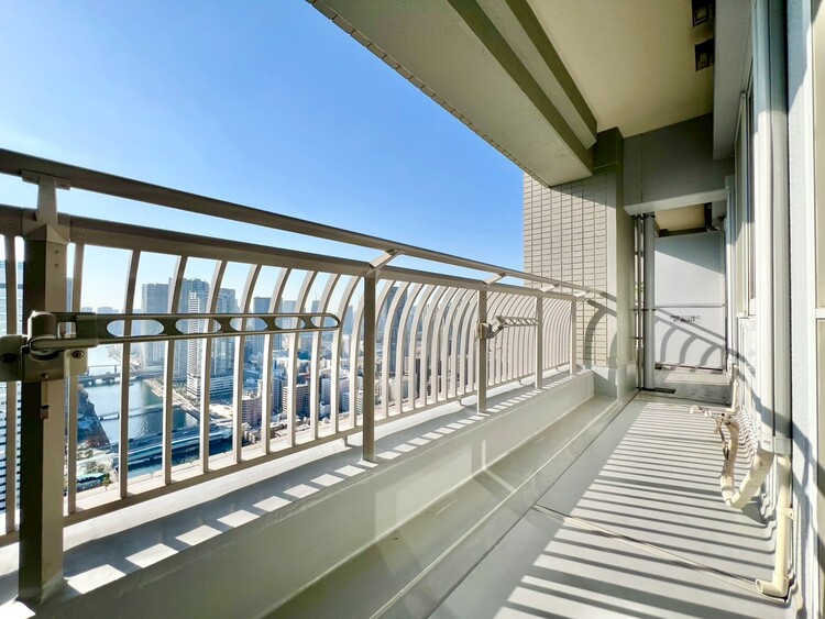 その他 朝の澄んだ空気や、夕方に吹く清々しい風を感じられるバルコニー。