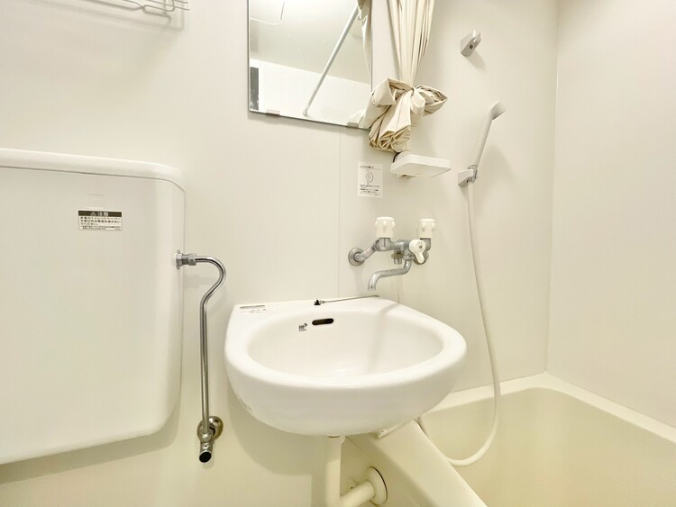 その他 清潔感を感じられる洗面化粧台。