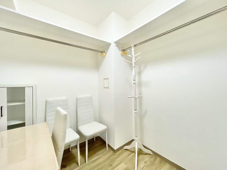 その他 収納スペースが付いていて、お部屋を広く使っていただけます。