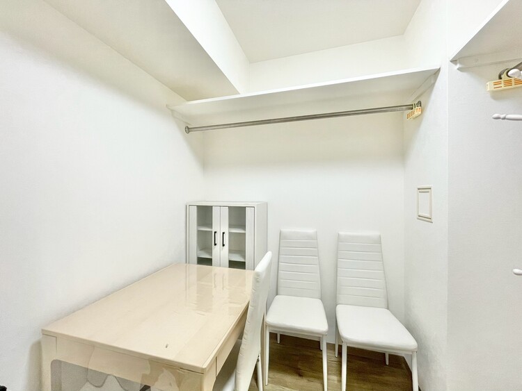 その他 家電やスーツケース、ストック品など何でも片付く嬉しい空間です。