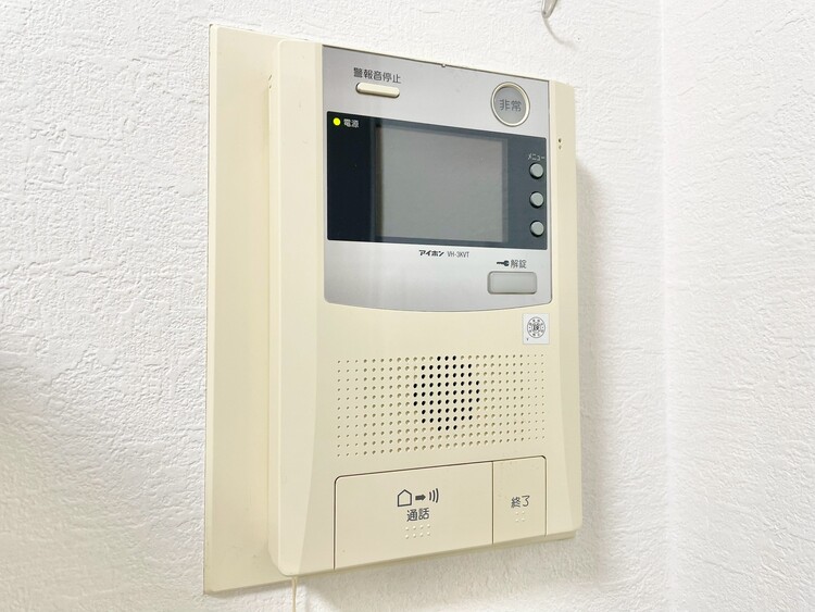 その他 誰が来てもわかる様にモニター付きインターホンを設置。