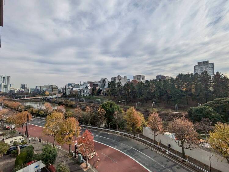 その他 陽当たり・通風・開放感に恵まれた環境です。