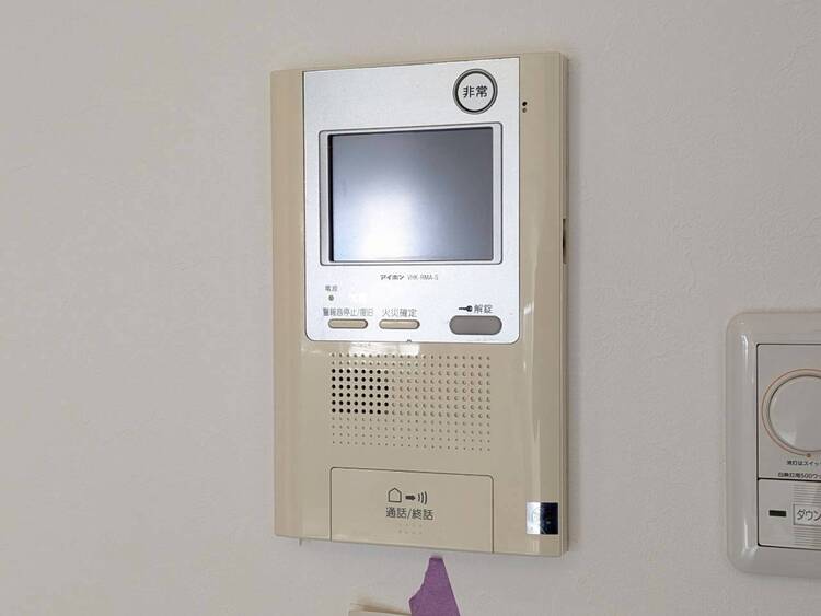 その他 誰が来てもわかる様にモニター付きインターホンを設置。