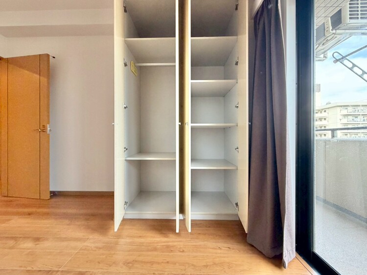 その他 収納スペースが付いていて、お部屋を広く使っていただけます。