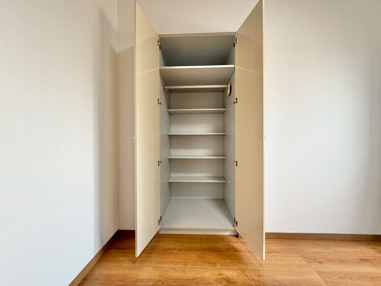 その他 家電やスーツケース、ストック品など何でも片付く嬉しい空間です。