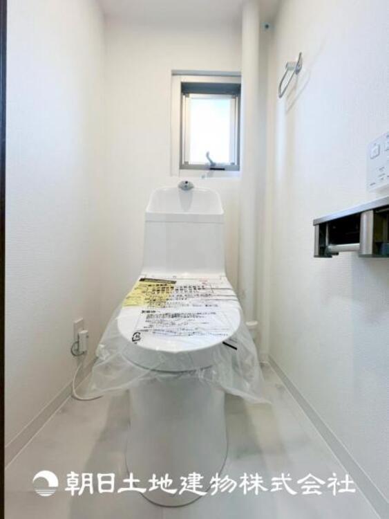 トイレ 【トイレ】大切な1人時間。寛ぎだけではない、快適な生活を送る為に必要なもの。毎日使う場所だから、より快適な空間に仕上げられています。